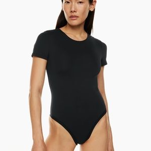 Babaton Contour Crew Shortsleeve Bodysuit - aritzia women’s